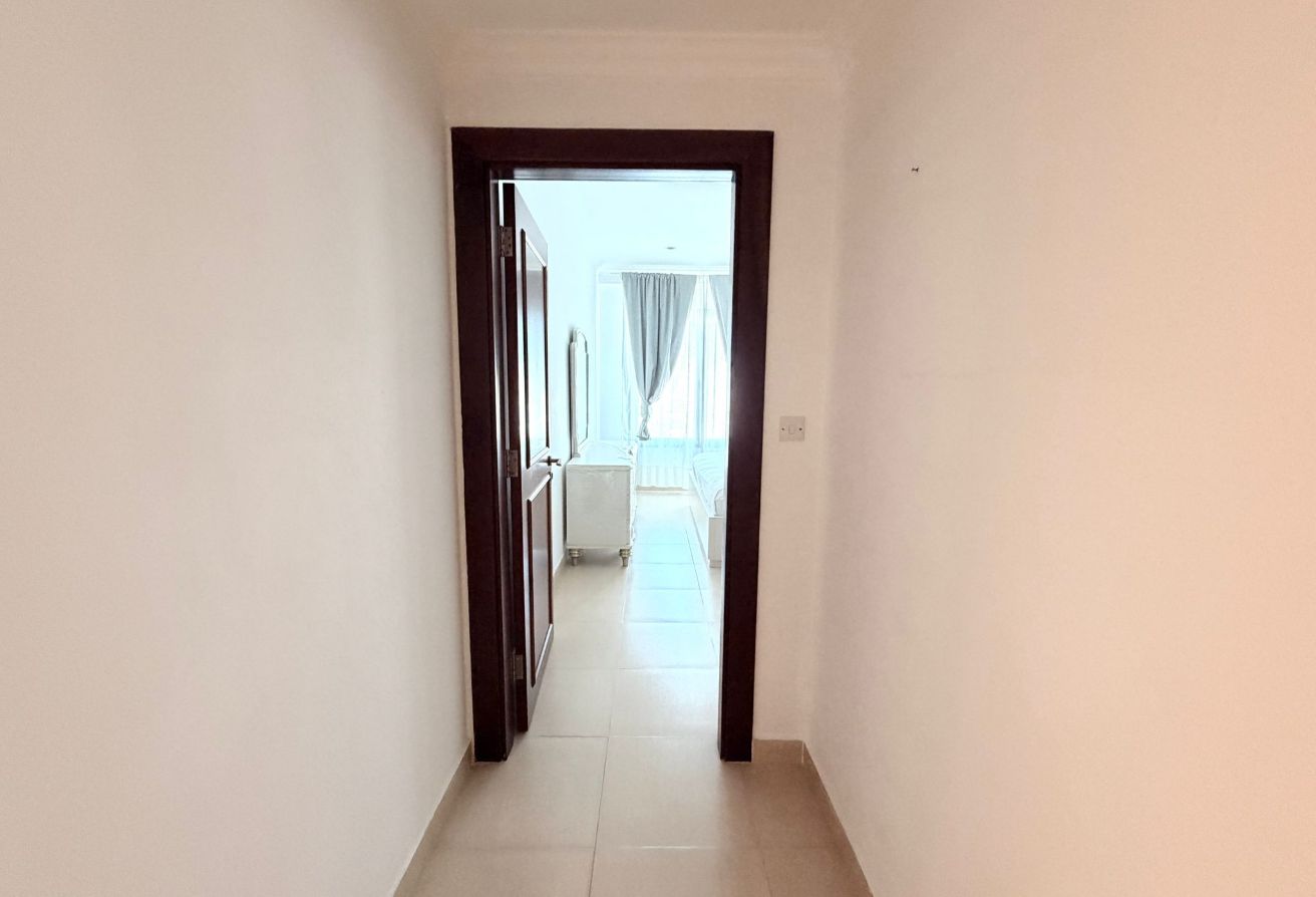 Marina view furnished 1bhk apartment with balcony thumbnail 6