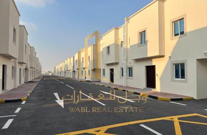 Villa - 6 Bedrooms - 6 Bathrooms for rent in Al Kheesa - Al Kheesa - Umm Salal Mohammed