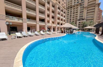 Apartment - 1 Bedroom - 2 Bathrooms for rent in West Porto Drive - Porto Arabia - The Pearl Island - Doha