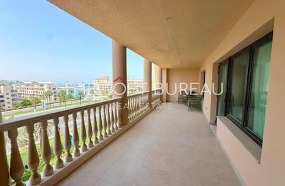 Apartment - 1 Bedroom - 2 Bathrooms for rent in West Porto Drive - Porto Arabia - The Pearl Island - Doha
