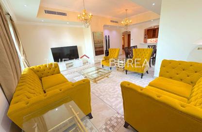 Apartment - 1 Bedroom - 2 Bathrooms for rent in West Porto Drive - Porto Arabia - The Pearl Island - Doha