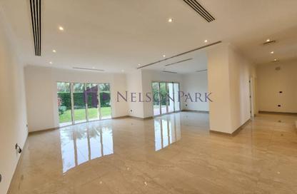 Villa - 4 Bedrooms - 5 Bathrooms for rent in West Bay Villas - West Bay - West Bay - Doha