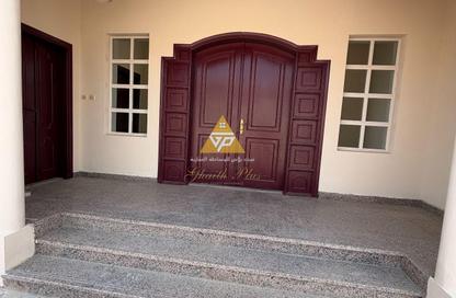 Villa - 4 Bedrooms - 5 Bathrooms for rent in Al Markhiya Street - Al Markhiya - Doha