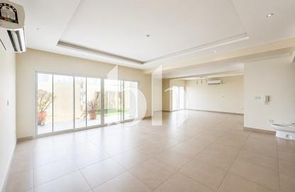 Villa - 4 Bedrooms - 4 Bathrooms for rent in West Bay - Doha