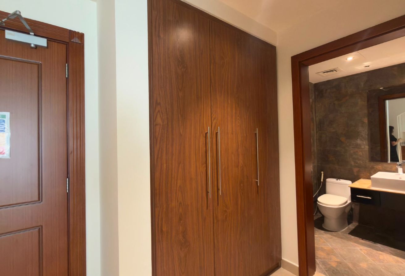 Spacious 1BHK |ONE MONTH FREE|WITH BALCONY thumbnail 7