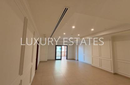 Apartment - 1 Bedroom - 2 Bathrooms for rent in West Porto Drive - Porto Arabia - The Pearl Island - Doha