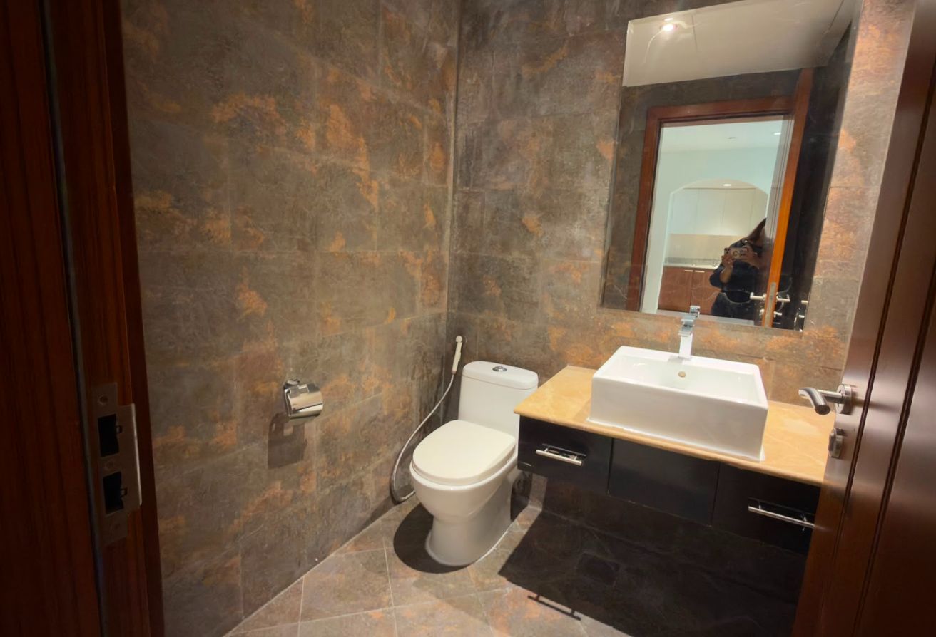 Spacious 1BHK |ONE MONTH FREE|WITH BALCONY thumbnail 8