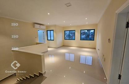 مجمع سكني - 4 غرف نوم - 5 حمامات للايجار في شارع الوعب - الوعب - الدوحة