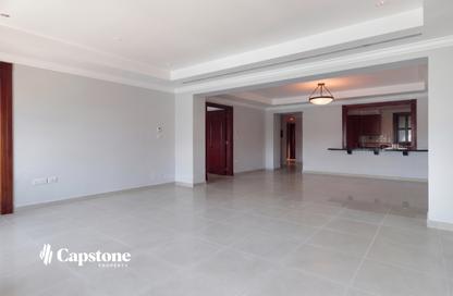 Apartment - 1 - 2 for rent in Porto Arabia Townhouses - Porto Arabia - The Pearl Island - Doha