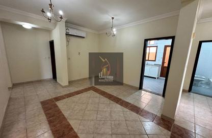 Apartment - 2 Bedrooms - 2 Bathrooms for rent in Salwa Commercial Building - Salwa Road - Doha