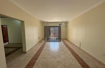 Apartment - 2 Bedrooms - 2 Bathrooms for rent in Salwa Commercial Building - Salwa Road - Doha