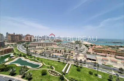Penthouse - 2 Bedrooms - 3 Bathrooms for rent in Viva Bahriyah - The Pearl Island - Doha