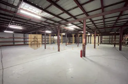 Warehouse - Studio - 7+ Bathrooms for rent in Industrial Area 4 - Industrial Area - Industrial Area - Doha