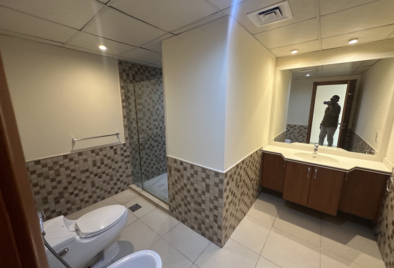 2 Bedroom Semi Furnished Fully Sea View thumbnail 12