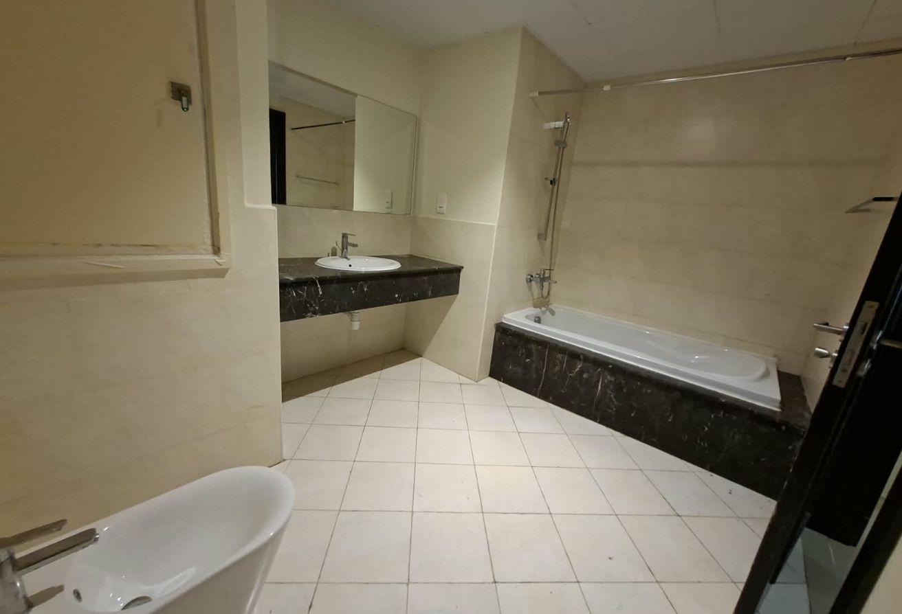 Luxury 1BR | Fully Furnished | 122 SQM | Porto Ara thumbnail 12