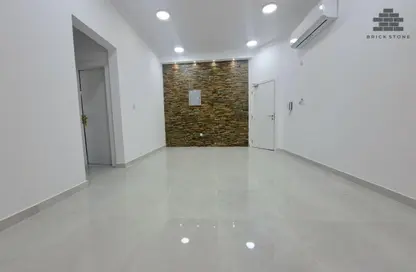 Apartment - 2 Bedrooms - 2 Bathrooms for rent in Somerset Al Mansoura - Al Mansoura - Doha