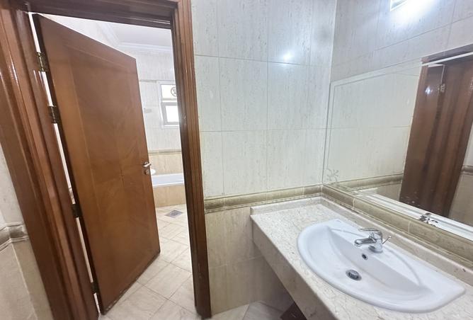 1005207 - Property Image 2