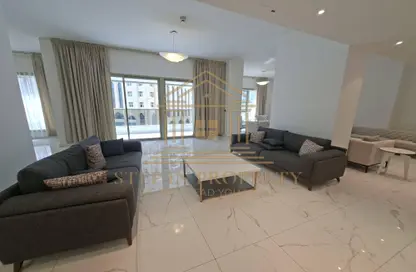 Apartment - 4 Bedrooms - 5 Bathrooms for rent in West Bay Tower - West Bay - West Bay - Doha