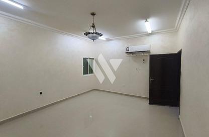 Villa - 3 Bedrooms - 3 Bathrooms for rent in Old Airport Road - Old Airport Road - Doha