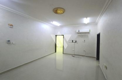 Villa - 3 Bedrooms - 3 Bathrooms for rent in Old Airport Road - Old Airport Road - Doha