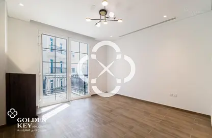 Apartment - 1 Bedroom - 2 Bathrooms for rent in Floresta Gardens - Floresta Gardens - The Pearl Island - Doha