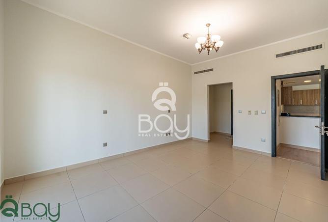 1023893 - Property Image 2