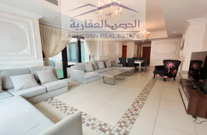 Apartment - 1 Bedroom - 2 Bathrooms for rent in Tuscan Tower - Porto Arabia - The Pearl Island - Doha