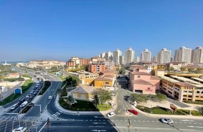 Apartment - 2 Bedrooms - 2 Bathrooms for rent in West Porto Drive - Porto Arabia - The Pearl Island - Doha