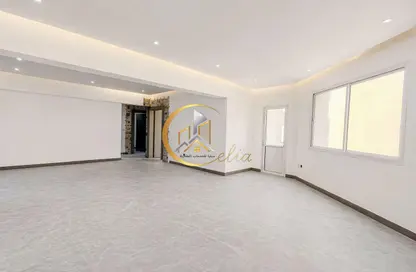 Apartment - 3 Bedrooms - 2 Bathrooms for rent in Thabit Bin Zaid Street - Al Mansoura - Doha
