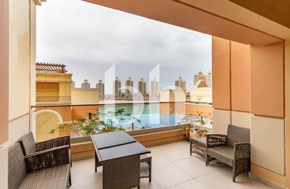Apartment - 1 Bedroom - 2 Bathrooms for sale in Viva West - Viva Bahriyah - The Pearl Island - Doha