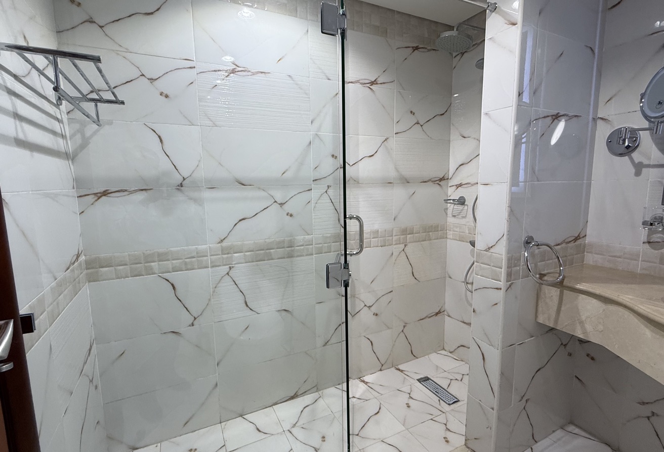 2BR offer price in lusail fully furnished apartmen thumbnail 11