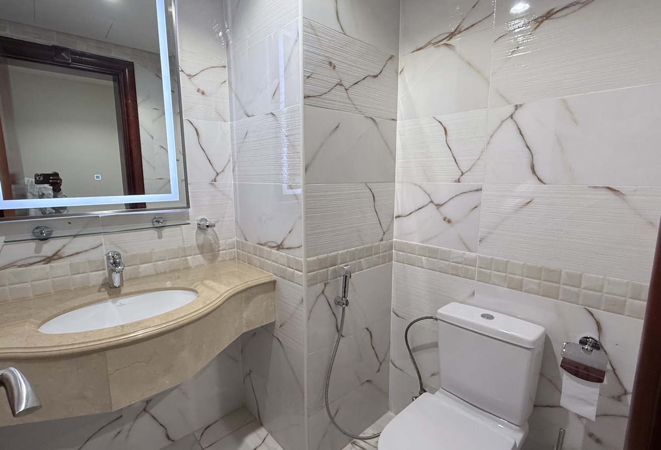 2BR offer price in lusail fully furnished apartmen thumbnail 4