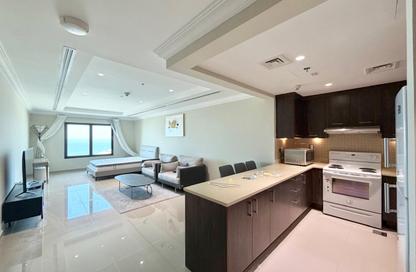 Apartment - Studio - 1 for rent in East Porto Drive - Porto Arabia - The Pearl Island - Doha