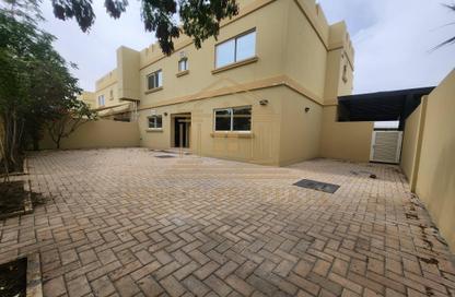 Villa - 5 Bedrooms - 4 Bathrooms for rent in Al Messila - Al Messila - Doha