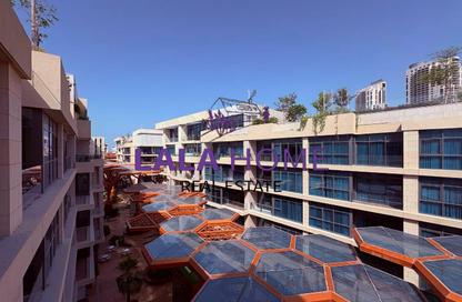 Apartment - 1 Bedroom - 2 Bathrooms for sale in Crystal Residence - Gewan Island - The Pearl Island - Doha