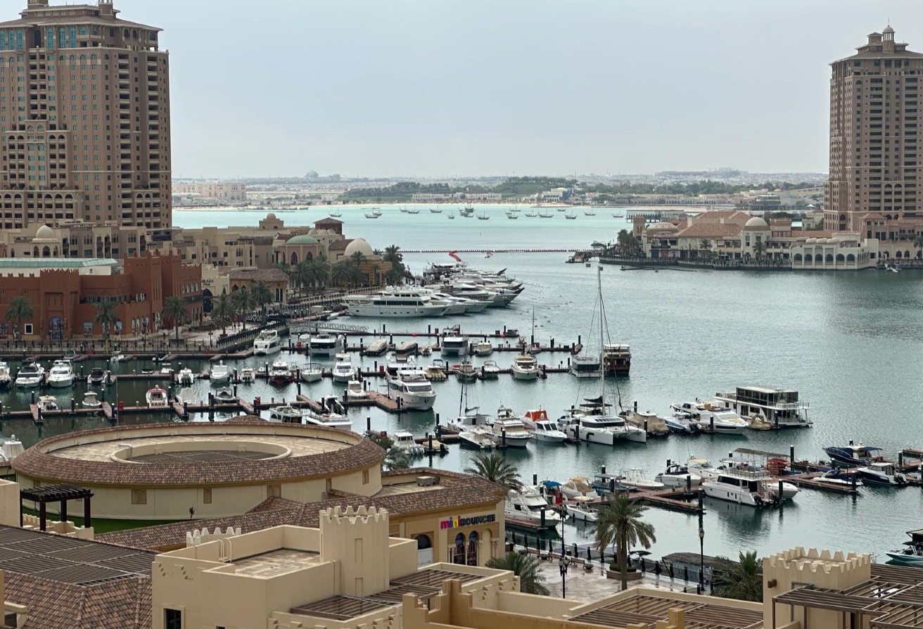 2 Bedroom Rented Only Qatari Panoramic City View thumbnail 6