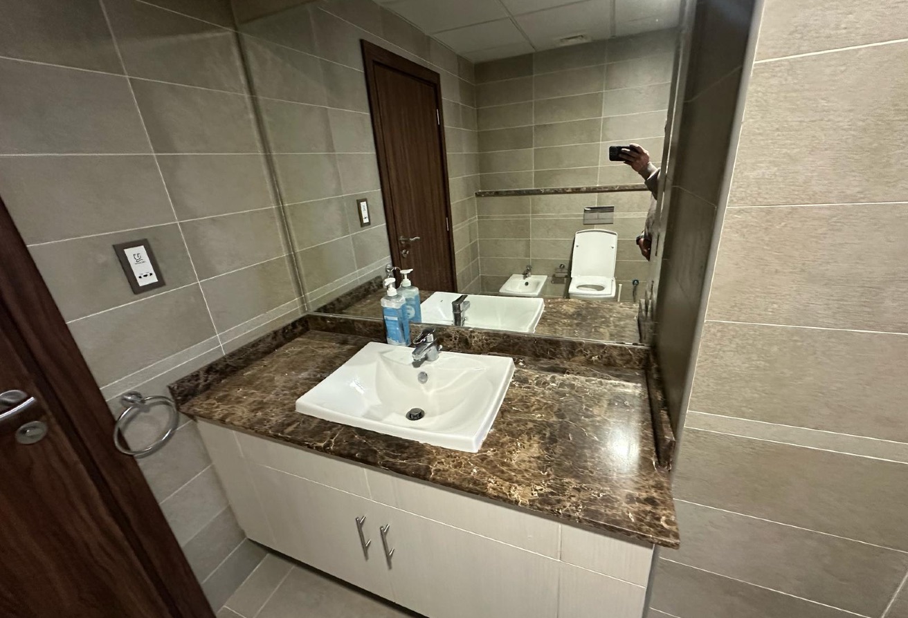 2 Bedroom Rented Only Qatari Panoramic City View thumbnail 5