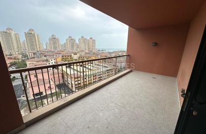 Apartment - 2 Bedrooms - 3 Bathrooms for sale in West Porto Drive - Porto Arabia - The Pearl Island - Doha Apartment - 2 Bedrooms - 3 Bathrooms for sale in West Porto Drive - Porto Arabia - The Pearl Island - Doha