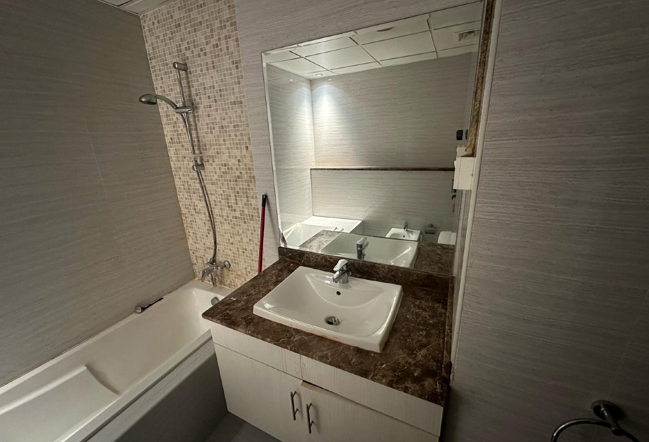 2 Bedroom Rented Only Qatari Panoramic City View thumbnail 11