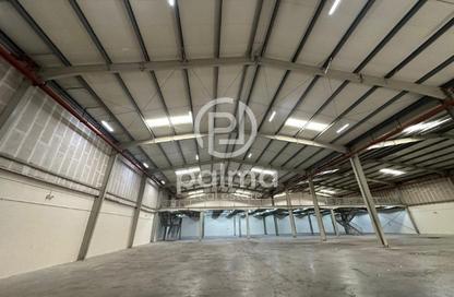 Warehouse - Studio - 5 Bathrooms for rent in East Industrial Street - Birkat Al Awamer - Al Wakra