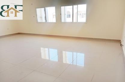 Apartment - 2 Bedrooms - 2 Bathrooms for rent in Al Mansoura - Al Mansoura - Doha