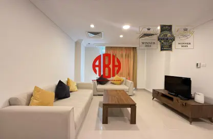 Apartment - 2 Bedrooms - 2 Bathrooms for rent in Corniche Road - Corniche Road - Doha