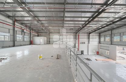 Warehouse - Studio - 3 Bathrooms for rent in East Industrial Street - Birkat Al Awamer - Al Wakra