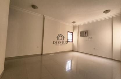 Apartment - 2 Bedrooms - 2 Bathrooms for rent in Hiteen Street - Al Muntazah - Doha