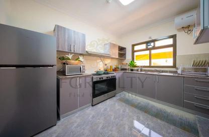 Apartment - 2 Bedrooms - 1 Bathroom for sale in Al Wakra - Al Wakra - Al Wakrah - Al Wakra