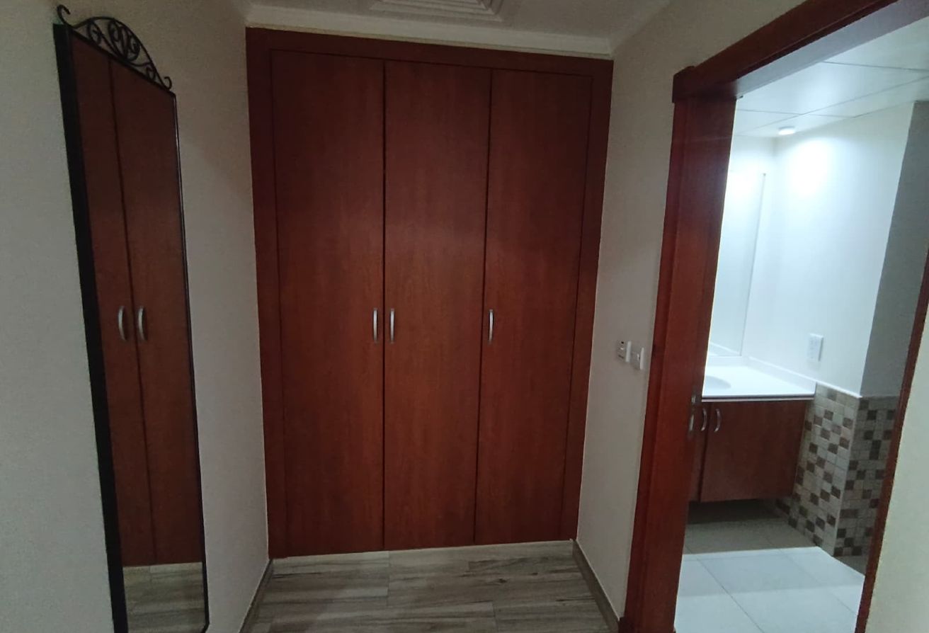 ELEGANT 1 BEDROOM FULL MARINA VIEW ONLY @7000K thumbnail 5