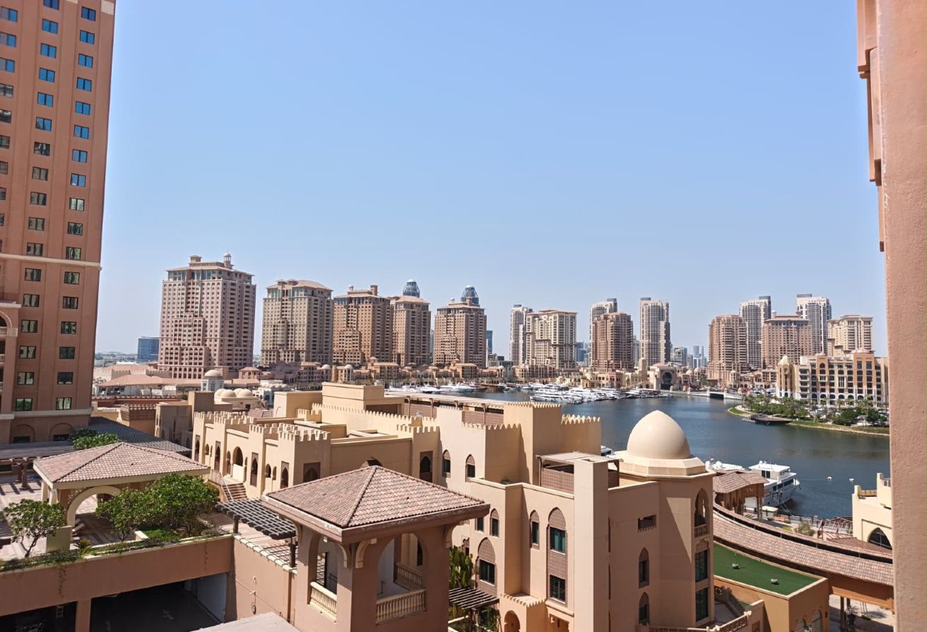 ELEGANT 1 BEDROOM FULL MARINA VIEW ONLY @7000K thumbnail 10