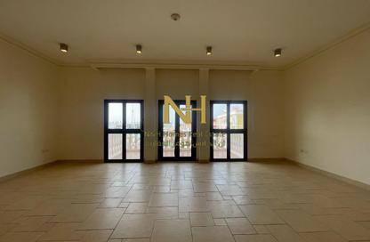 Apartment - 2 Bedrooms - 3 Bathrooms for rent in Teatro - Qanat Quartier - The Pearl Island - Doha