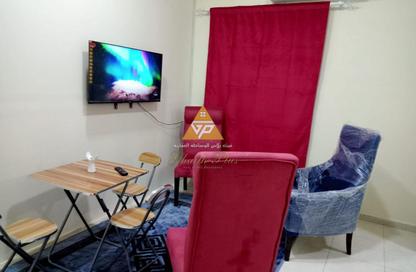 Apartment - Studio - 1 Bathroom for rent in Izghawa - Doha