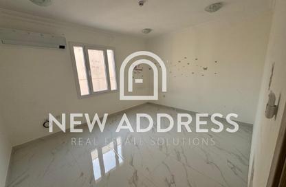 Apartment - 2 Bedrooms - 2 Bathrooms for rent in Bin Omran - Fereej Bin Omran - Doha